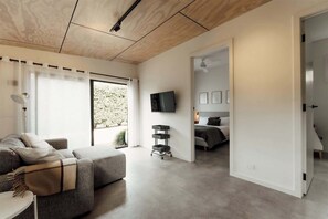 4 bedrooms, travel cot, WiFi, bed sheets