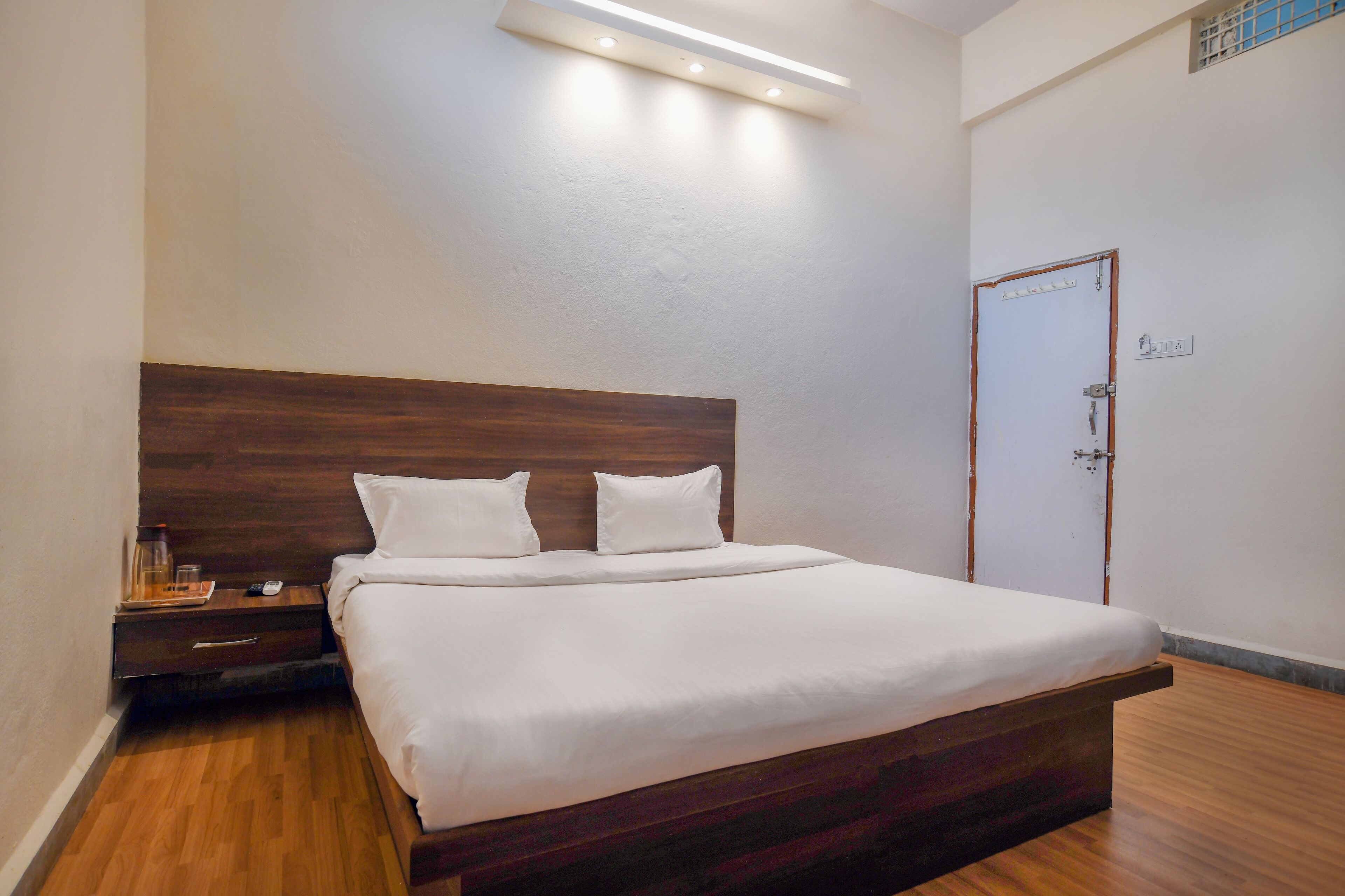 Kamar Double Premium | Wi-Fi gratis dan seprai linen