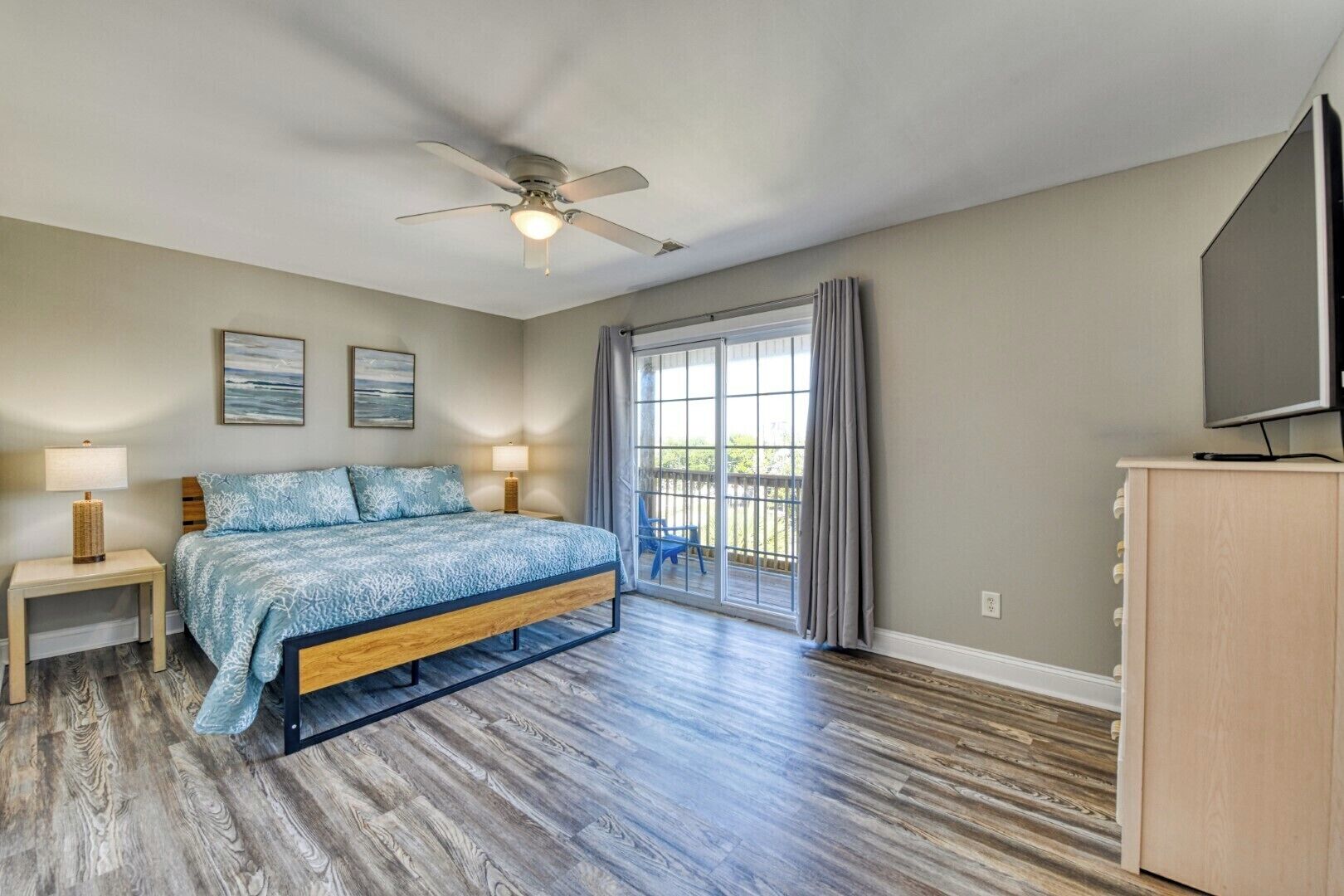 5 عدّة غرف نوم ومكواة/لوح كي وواي فاي مجانًا وملاءات أسرّة