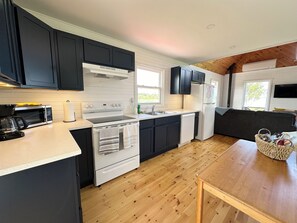 Fridge, microwave, oven, dishwasher - Brackley Rose- Charming Water Front Cottage In Brackley, Minutes To Beaches (Brackley Beach)