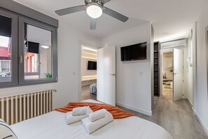 2 habitaciones, tabla de planchar con plancha y wifi gratis 