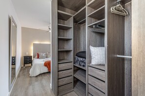 2 bedrooms, iron/ironing board, free WiFi