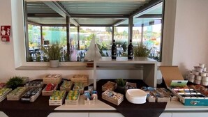 Dining - Family Apartment in Bardolino Resort (Cisano di Bardolino)