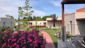 Terrace/patio - Family Apartment in Bardolino Resort (Cisano di Bardolino)