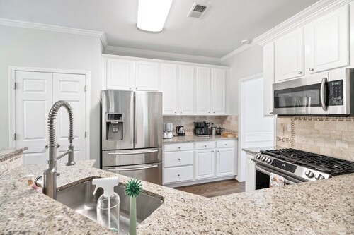 Relaxing House Close Six Fiag/ 21 Miles to Airport