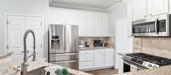 Relaxing House Close Six Fiag/ 21 Miles to Airport