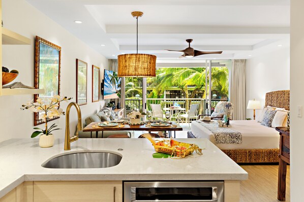 Tabla de planchar con plancha, wifi gratis y ropa de cama