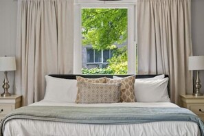3 bedrooms, iron/ironing board, Internet, bed sheets