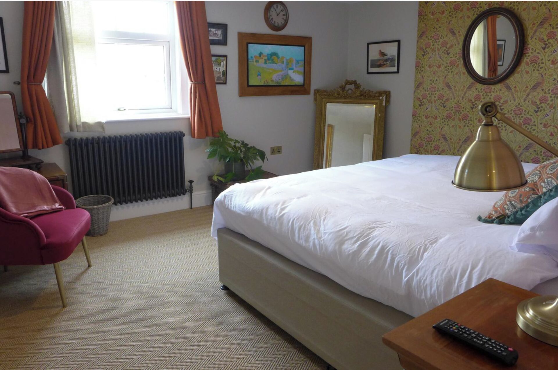 2 chambres, fer et planche à repasser, Wi-Fi gratuit, draps fournis