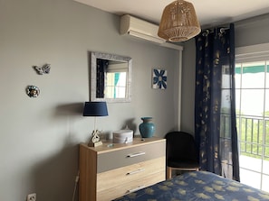 2 bedrooms, iron/ironing board