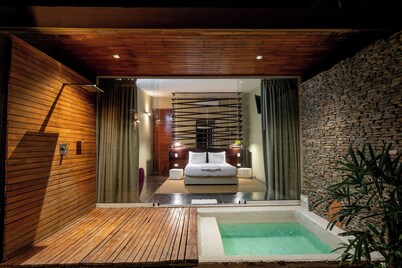 Cacaoni Hotel