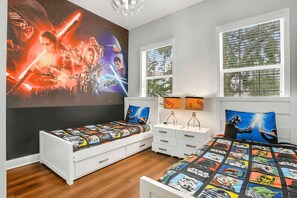 4 chambres, fer et planche à repasser, lit parapluie, Wi-Fi gratuit