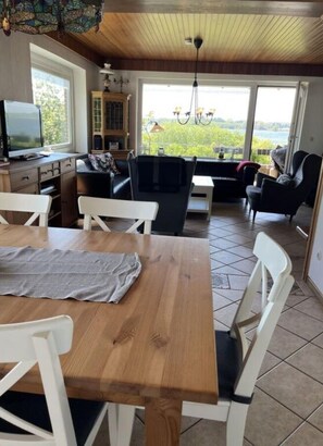 Mobile Home | Dining - Dream View Comfortable Holiday Residence (Maasholm)