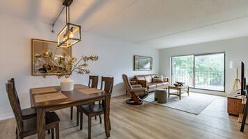 TV, fireplace, offices