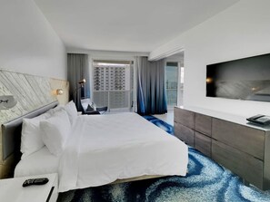 2 bedrooms, iron/ironing board, travel cot, free WiFi