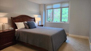 3 bedrooms, WiFi, bed sheets - Charming 3-bedroom home with AC, WiFi in fantastic Calgary (Calgary)
