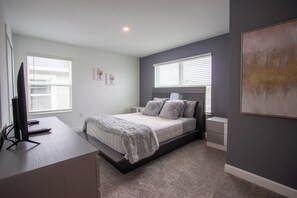 5 chambres, fer et planche à repasser, lit parapluie, Wi-Fi