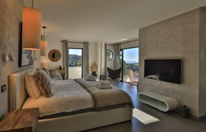 2 bedrooms, desk, iron/ironing board, WiFi - Proche des Plages de Gigaro - Villa 4 Chambres (La Croix-Valmer)