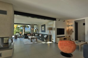 Smart TV - Proche des Plages de Gigaro - Villa 4 Chambres (La Croix-Valmer)