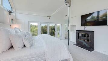 5 bedrooms, WiFi, bed sheets