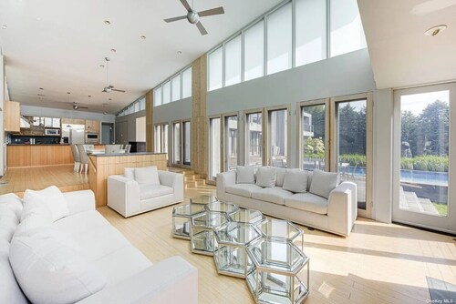 Spacious 5-bedroom house in beautiful Water Mill NY