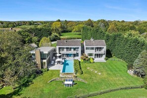 Exterior - Spacious 5-bedroom house in beautiful Water Mill NY (Water Mill)