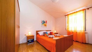 Unclassified image, 2 of 24, button - Studio with air conditioning and shared barbecue terrace (Krk)