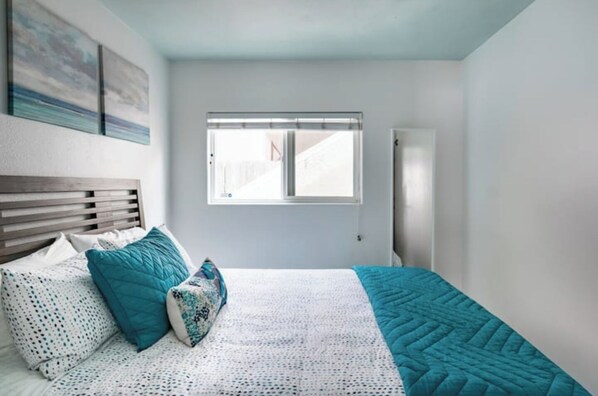 2 dormitorios, tabla de planchar con plancha, wifi y ropa de cama