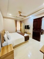 Suite | Free WiFi
