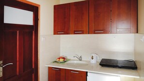 Sınıflandırılmamış resim, 10 üzerinden 2, düğme