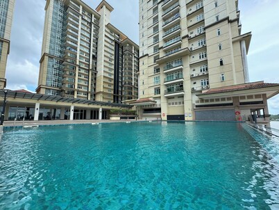 Ron & Ron Homestay 4 Pax Riverine Diamond Kuching