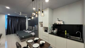 1 bedroom, iron/ironing board, WiFi, bed sheets