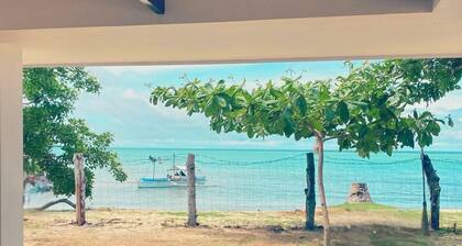 Beach front Villa w/garden and outdoor kitchen,