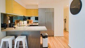 Coffee/tea maker, fridge, microwave, oven - Amyra Residences on Rowlands Place - Unit 1206 (Adelaide)