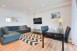 TV - Amyra Residences on Rowlands Place - Unit 1506 (Adelaide)