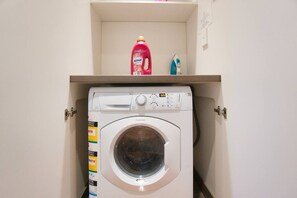 Interior - Amyra Residences on Rowlands Place - Unit 1506 (Adelaide)