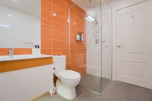 Shower, hair dryer - Amyra Residences on Rowlands Place - Unit 702 (Adelaide)