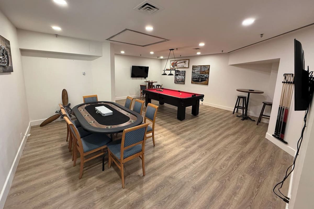 Executive Suite, 2 Bedrooms, Kitchenette