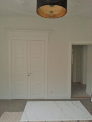 Interior - Central Apartment adj Train Station. Fully furnished fully equipped.  (Kolding)