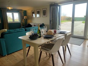 Dining - Field End, Cornish rural escape on small farm at the edge of Bodmin Moor. (Liskeard)