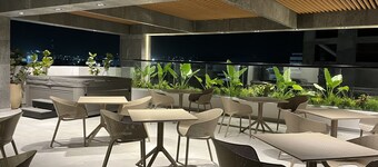Delamar Hotel