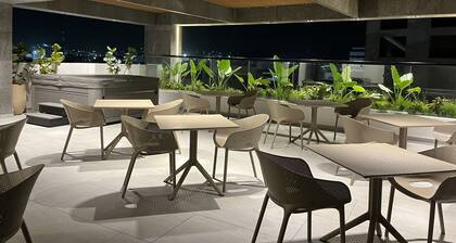 Delamar Hotel