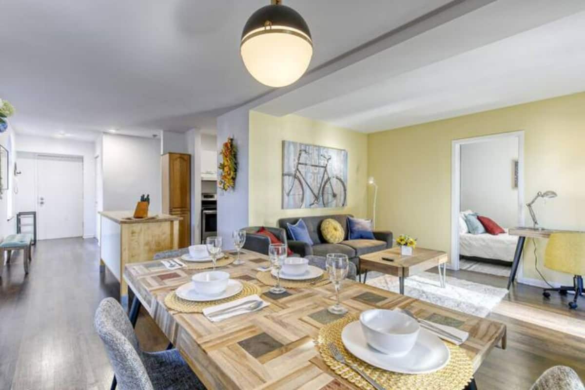 Familien-Stadtwohnung, 3 Schlafzimmer, Gartenblick | Badezimmer | Kostenlose Toilettenartikel, Handtücher, Seife, Shampoo