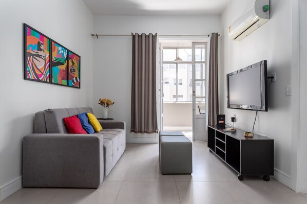 Apartment | 1 bedroom - 5 Minutes From Copacabana Beach Nsc1003 (Rio de Janeiro)