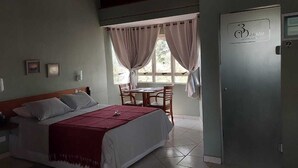 Comfort Studio | Ruang kerja komputer riba, kalis bunyi, Wi-fi percuma 