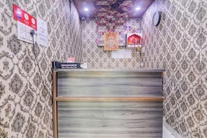 Reception - Hotel Rameshwar Inn (Prayagraj)