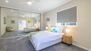 5 bedrooms, iron/ironing board, free WiFi
