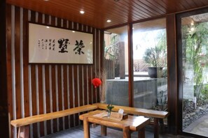 Unclassified image, 2 of 128, button - West Lake Teavilla (Hangzhou)