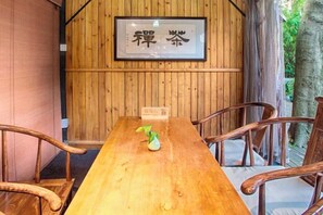 Unclassified image, 3 of 128, button - West Lake Teavilla (Hangzhou)