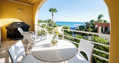 Pelican 2 bedr ocean view apt - shared pool